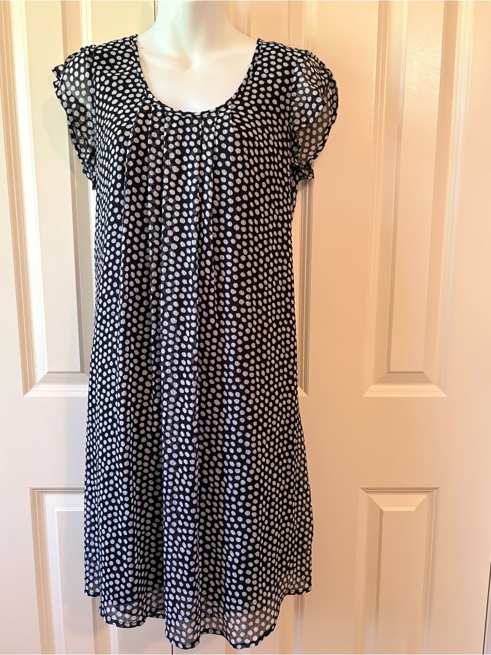 Black & White Polka Dot Short Sleeve Dress, size M
